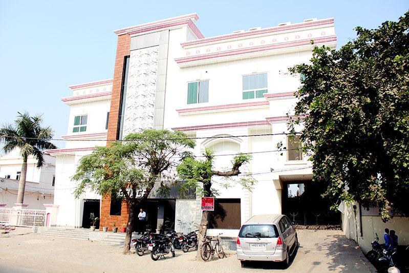Grace Hotel Karnal Exterior photo